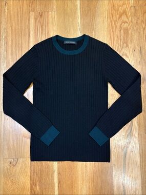 Women’s Urban Research Sweater, Size Small